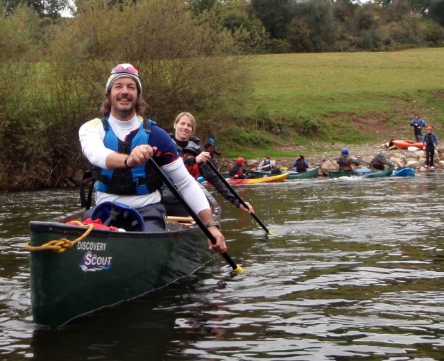  Canoagem ao longo da Wye 